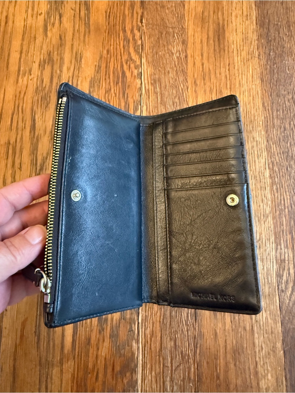 Vintage Michael Kors Astor Black Leather Studded Wallet - Picture 2 of 4